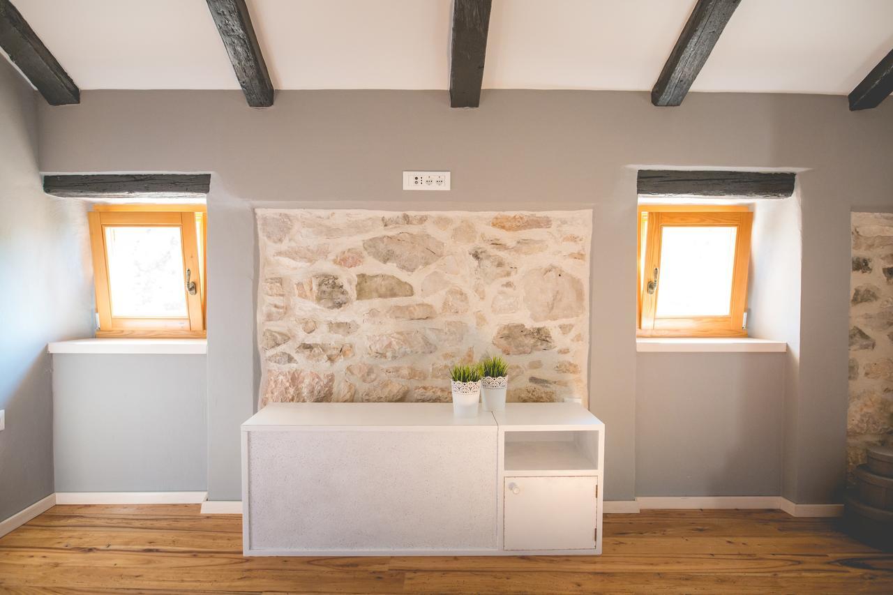 Holiday Home Jela Dobrinj المظهر الخارجي الصورة