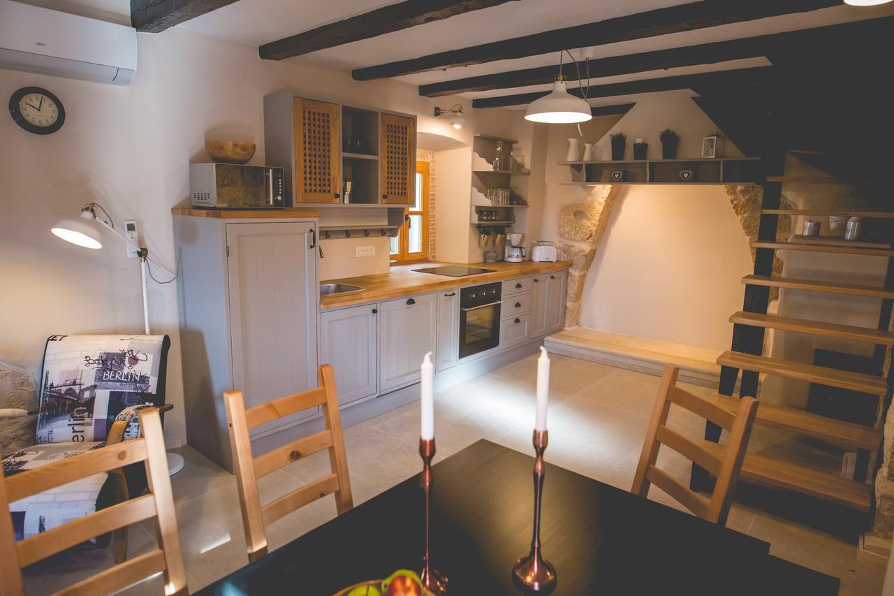 Holiday Home Jela Dobrinj المظهر الخارجي الصورة