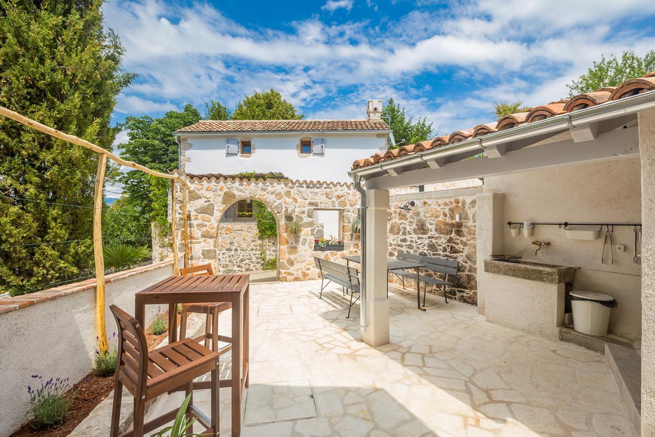 Holiday Home Jela Dobrinj المظهر الخارجي الصورة