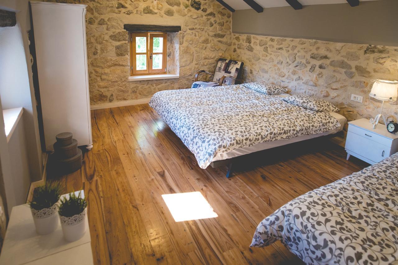 Holiday Home Jela Dobrinj المظهر الخارجي الصورة