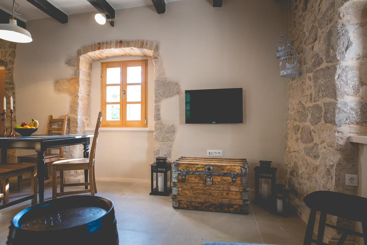 Holiday Home Jela Dobrinj المظهر الخارجي الصورة